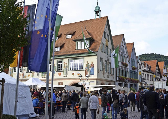 Verkaufsoffener Sonntag am Haslacher Marktplatz   | Foto: Bayer