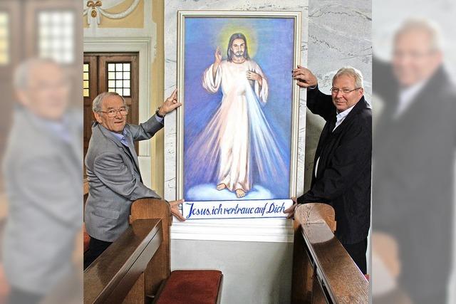 Knstler schenkt Kirche Jesusbild