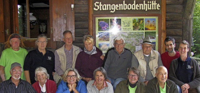 Die Bergfreunde Mnstertal mit ihren V... auf die Stangenbodenhtte eingeladen.  | Foto: Manfred Lange