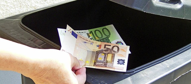 Im Durchschnitt liegen die Mllgebhren bei zwei Euro pro Woche und Person.   | Foto: Gramespacher