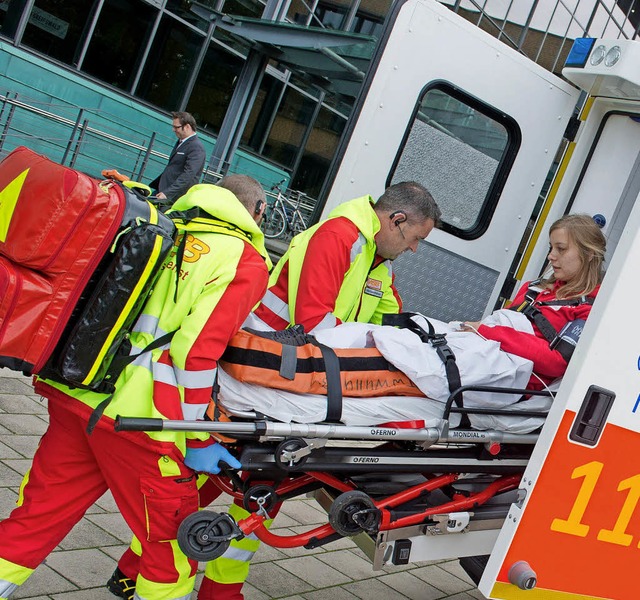 Rettungsdienst im Einsatz   | Foto: dpa