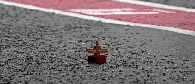 Papierschiffchen statt Boliden waren a... auf der Strecke in Suzuka unterwegs.   | Foto: AFP