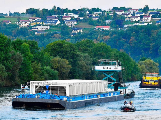 Castor-Transport auf dem Neckar  | Foto: dpa