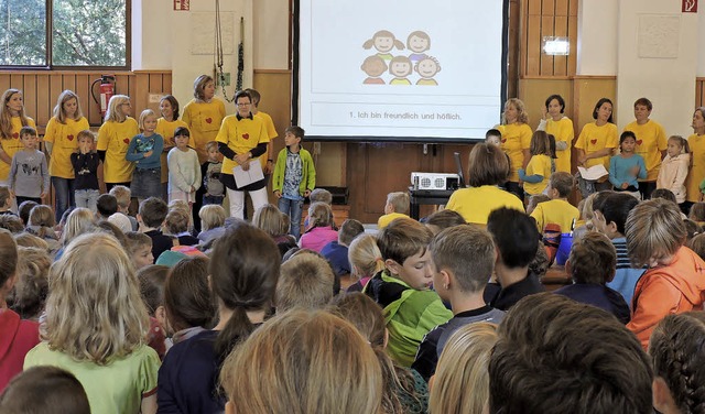 Schulversammlung an der Schwarzenbergs...e bessere Beachtung einfacher Regeln.   | Foto: Sylvia Sredniawa