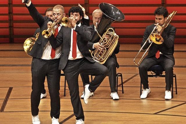 Blechblserquintett Canadian Brass begeistert im Lrracher Burghof