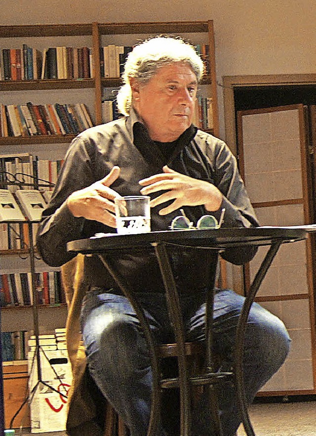 Grard Scappini bei einer Lesung in der Buchhandlung Akzente  | Foto: C. Bruhier