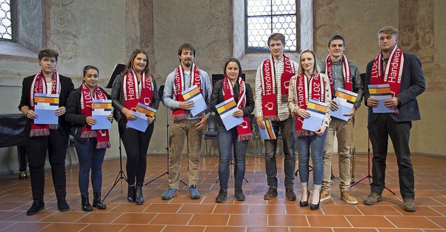 Neun von elf Junggesellen kamen zu ihr...chung in die Mllheimer Martinskirche.  | Foto: Volker Mnch