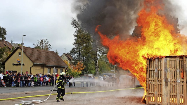 Wohnungsbrand von der Entstehung ber ...Neustadt an ihrem Tag der offenen Tr.  | Foto: Eva Korinth