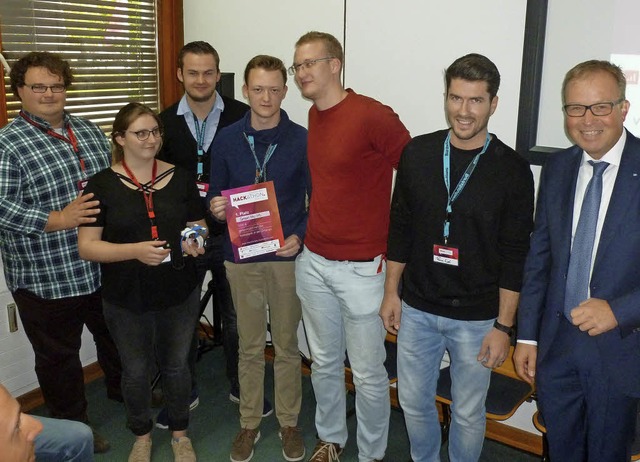 Das Team Hetti, Gewinner des ersten Pr...der Volksbank in der Ortenau (rechts)   | Foto: Knechtel