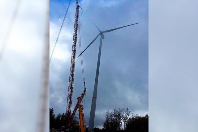 Das erste Windrad am Hasler Glaserkopf steht