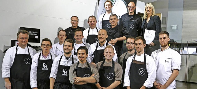 Tolle Truppe: Die Sdlandkche  bewies...eckerabend bei Einrichten Schweigert.   | Foto: Robert Bergmann