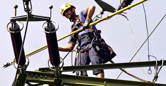 Spezialisten installierten im Auftrag ...;-Strang frs Breitbandnetz im Kreis.   | Foto:  Energiedienst