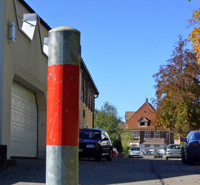 Poller verhindern normalerweise die Du...e fr Notfallverkehr geffnet werden.   | Foto: Sebastian Barthmes