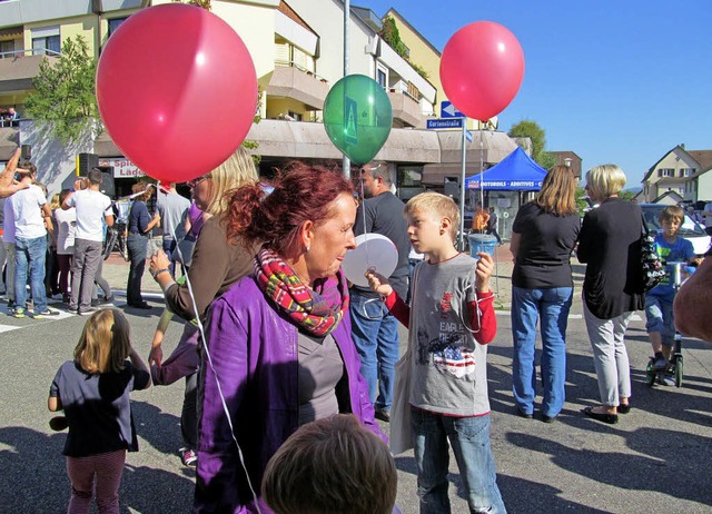 Das Gartenstraenfest des Handwerker- ...Jahr 2012 war von der Sonne verwhnt.   | Foto: Albert Greiner