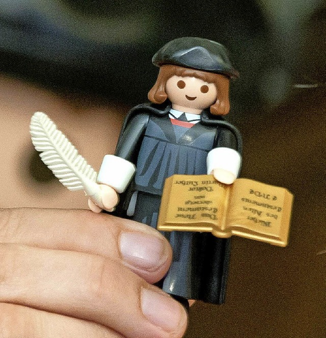 Luther als Playmobilfigur   | Foto: dpa