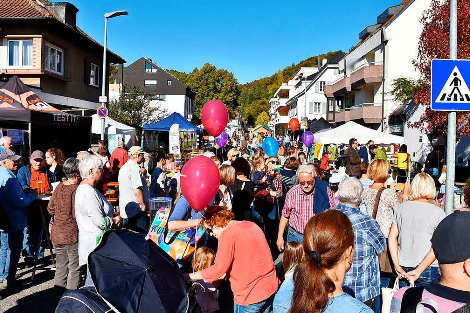 Eindrücke vom Erlebniseinkauf in der Gartenstraße (Foto: Heinz u. Monika Vollmar) Eindrücke vom Erlebniseinkauf in der Gartenstraße (Foto: Heinz u. Monika Vollmar)