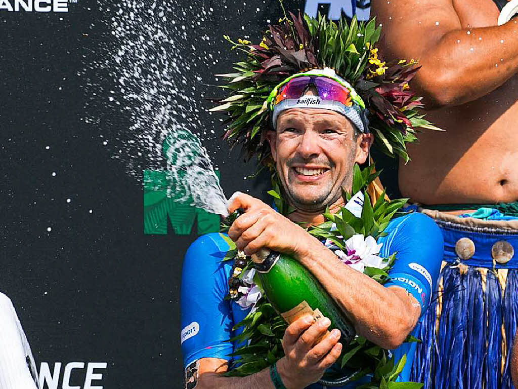 Triathlet Lange gewinnt den legendären Ironman auf Hawaii Triathlon