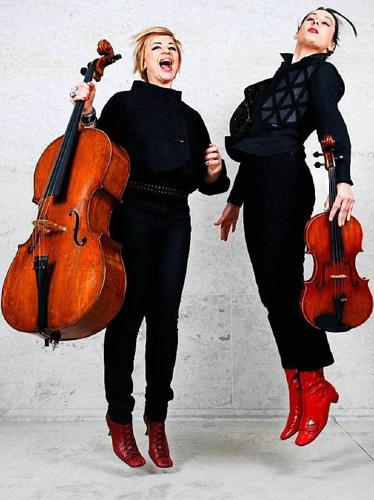Catch-Pop String-Strong nannten Jelena Poprzan (Viola, Gesang) und Rina Kacinari (Cello, Gesang) ihr Programm am Mittwoch, 11. Oktober
