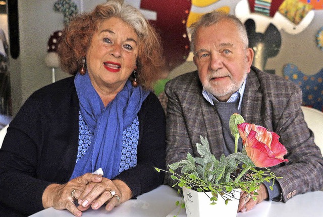 Zufrieden mit dem neuen Spielort der B...anski und Gisela Nicklaus-Safranski.    | Foto: Dorothee Philipp