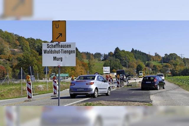 Neue Verkehrsfhrung an der Rothaus-Kreuzung