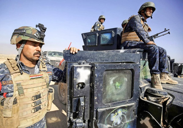 Waffen  aus westlichen Bestnden: Irak...mmeln sich, um auf Kirkuk vorzurcken.  | Foto: AFP