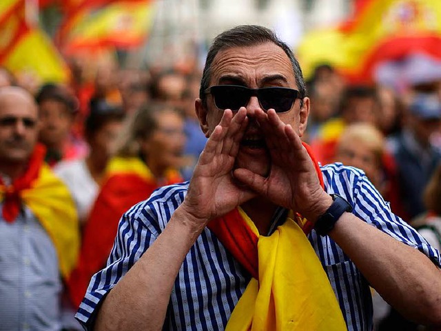 Proteste  in Barcelona am spanischen Nationalfeiertag  | Foto: DPA