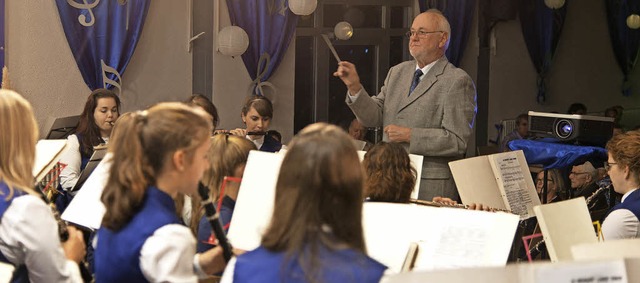 Gerhard Rehm, Dirigent der ersten Stun...giert &#8222;Musik ist Zukunft&#8220;.  | Foto: Michel/DEcoux-Kone