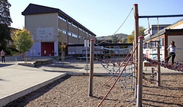 Neben der Grundschule werden jetzt auc...Endinger Bildungszentrums einbezogen.   | Foto: Martin Wendel