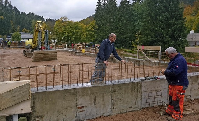 Die Mitarbeiter des stdtischen Bauhof...e, die nur saisonal eingesetzt werden.  | Foto: Sebastian Barthmes