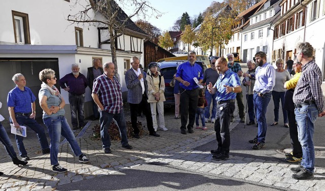 Verkehrsschau: Fachleute von der Stra...enstrae/Brunnenstrae/Spiegelstrae.   | Foto: Juliane Khnemund