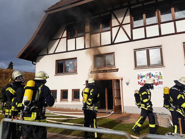 Groeinsatz in Rtenbach: Im Kindergar...walbennest ist ein Feuer ausgebrochen.  | Foto: Kamera24