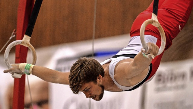 Trotz Grippe bewies Yannick Stolz sein...an den Ringen fr den TV Herbolzheim.   | Foto: Patrick Seeger