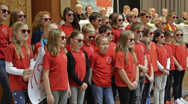 Die Juniorhelfer der Maria-Sibylla-Mer... Kreisversammlung des DRK musikalisch.  | Foto: Benedikt Sommer