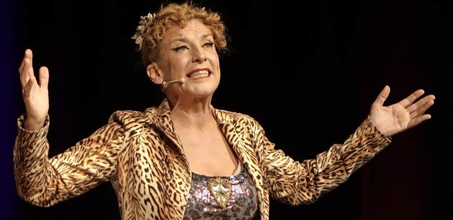Die Kabarett-Diva Sissi Perlinger lieb...ostme und die Kunst der Verwandlung.   | Foto: Roswitha Frey