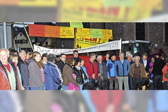 Brger gegen Windkraftanlagen berm Lierbachtal