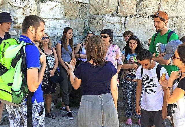 An der  Grabeskirche  in Jerusalem war...e Israel-Reisenden aus Sulzburg auch.   | Foto: SOS-Kinderdorf  Schwarzwald