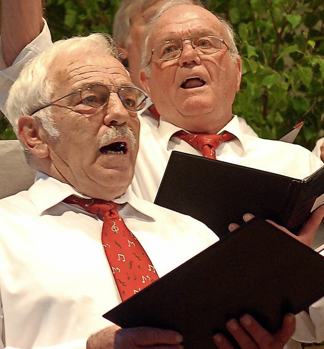 Die Snger aus Wallbach und flingen w...eim Herbstkonzert wieder alles geben.   | Foto: Siebold