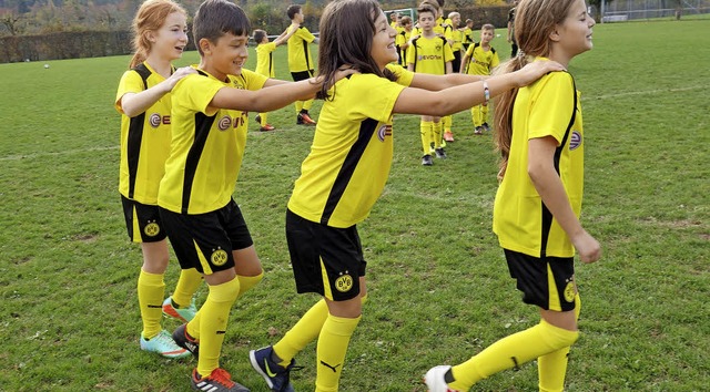 Die Kinder hatten viel Spa beim Training in Schwarz-Gelb.   | Foto: Evonik