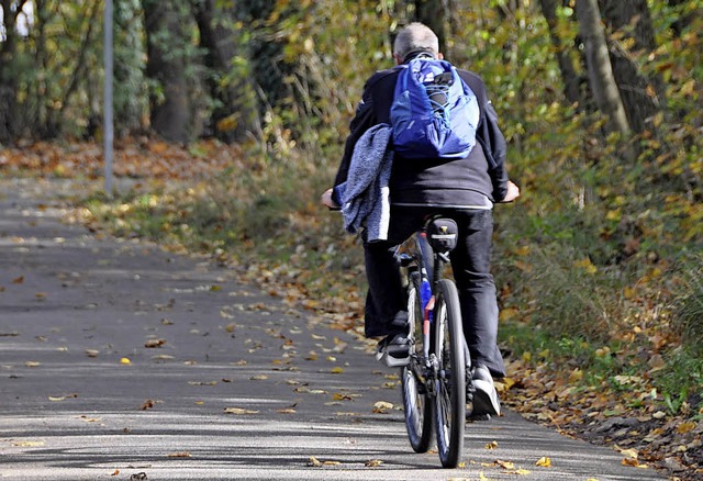 Radfahrer in den Langen Erlen   | Foto: Gramespacher