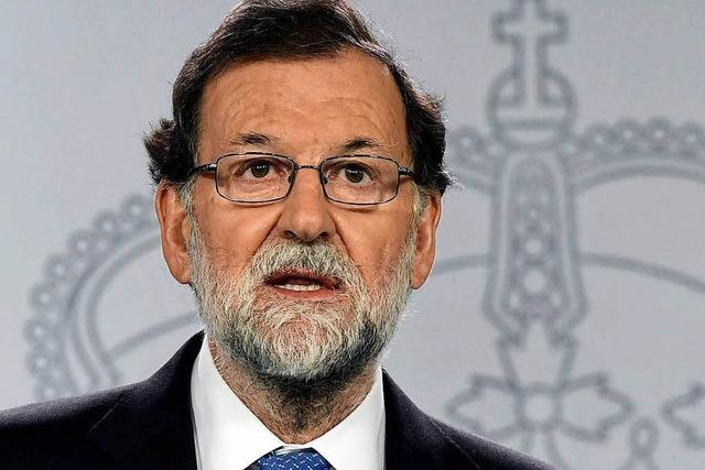 Rajoy setzt gesamte katalanische Regierung ab – angespannte Lage