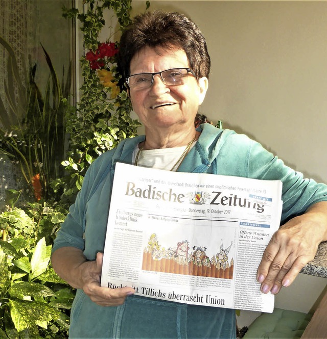 Auch selbst ist Hannelore Akermann eine leidenschaftliche BZ-Leserin.  | Foto: Schindler