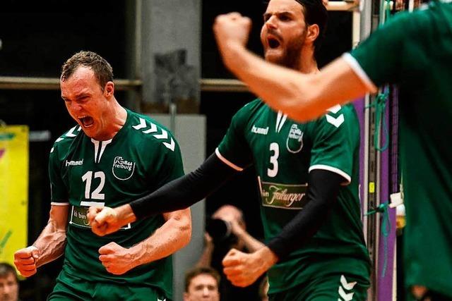 Fotos: Volleyballer von 1844 Freiburg zermrben Hammelburg