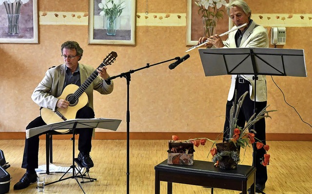 Das Duo Legretto mit kleinen, aber feinen Liedern  | Foto: Wolfgang Knstle