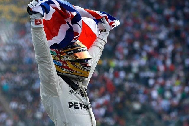 Lewis Hamilton feiert seinen vierten Gesamtsieg