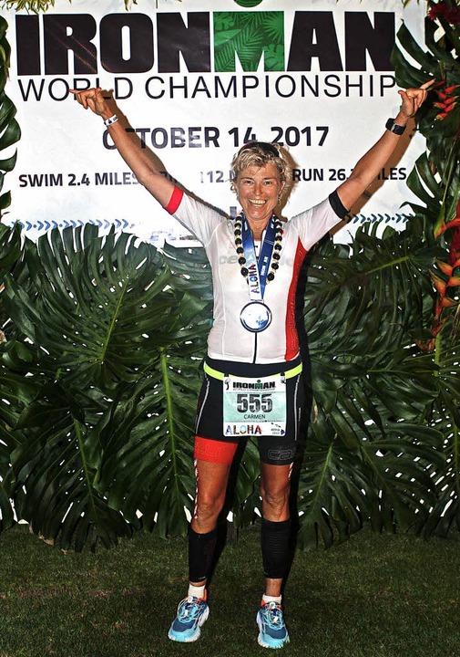 Carmen Grosse nach ihrem Sieg beim Ironman auf Hawaii  | Foto: Privat