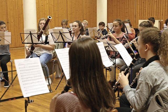 Endinger Jugendkapelle bereitet sich auf Gastspiel beim Blserfestival der Musikhochschule Freiburg vor