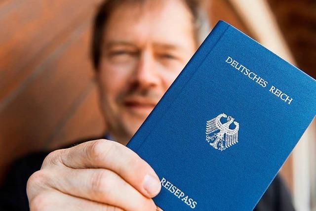 Ein Reichsbürger über die Geschichte, seinen Pass und die Presse