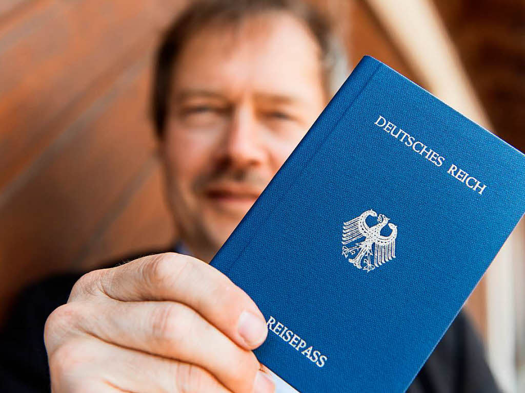 Ein Reichsbürger über die Geschichte, seinen Pass und die Presse