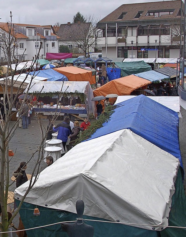 Werden die Marktstnde erneuert, knnt...dcher   der Vergangenheit angehren.   | Foto: Langelott