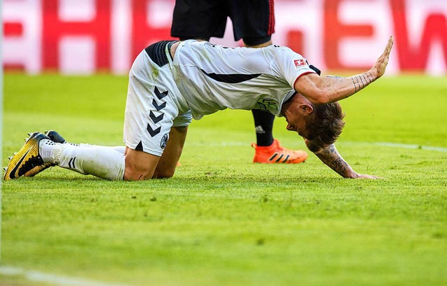 Mike Frantz vom SC Freiburg fllt verletzt aus.  | Foto: dpa
